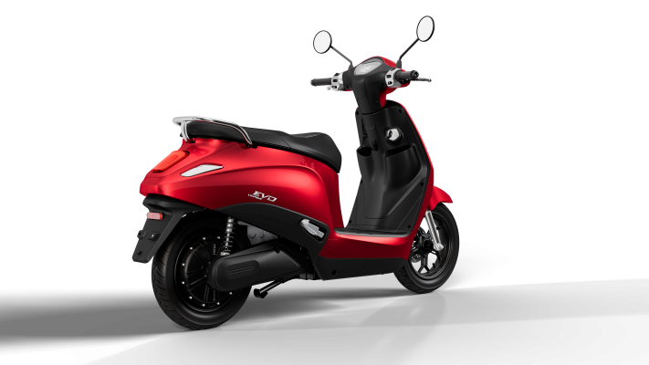 Mặt sau VinFast EVO Lite đỏ